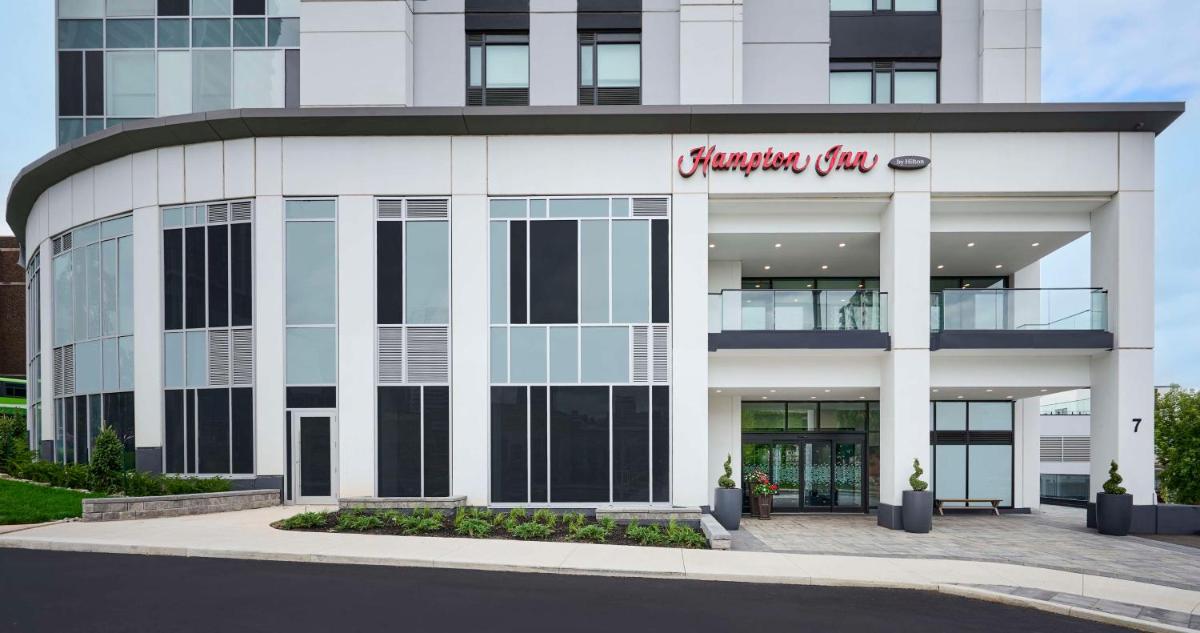Hampton Inn By Hilton Hamilton - Housity