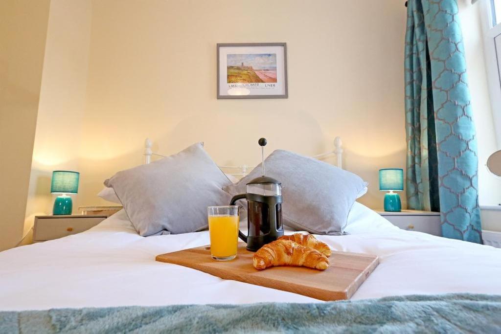 2br Hamlets Rest Fast Wi-fi Full Kitchen - Housity
