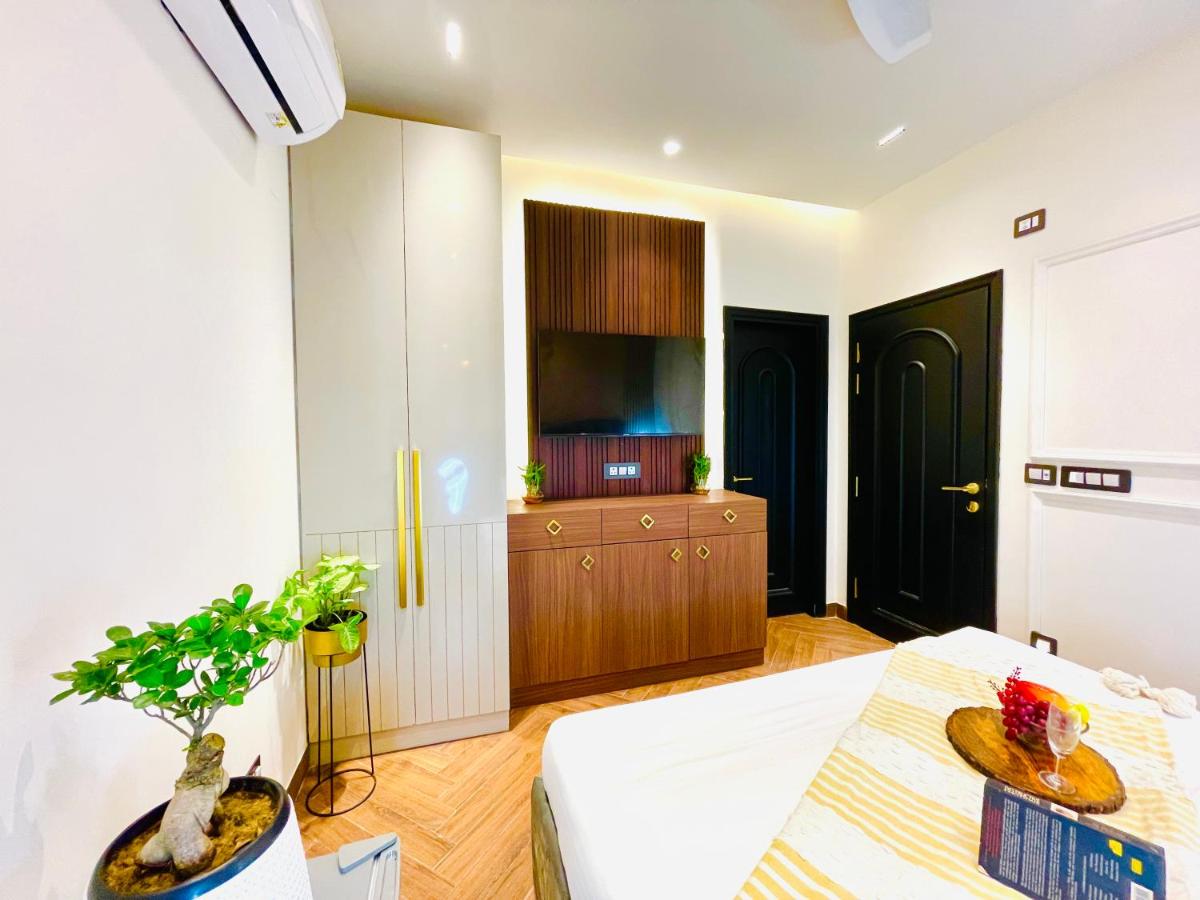 Suitetrails - Bedchambers, Saket