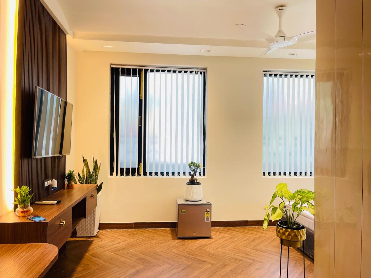 Suitetrails - Bedchambers, Saket
