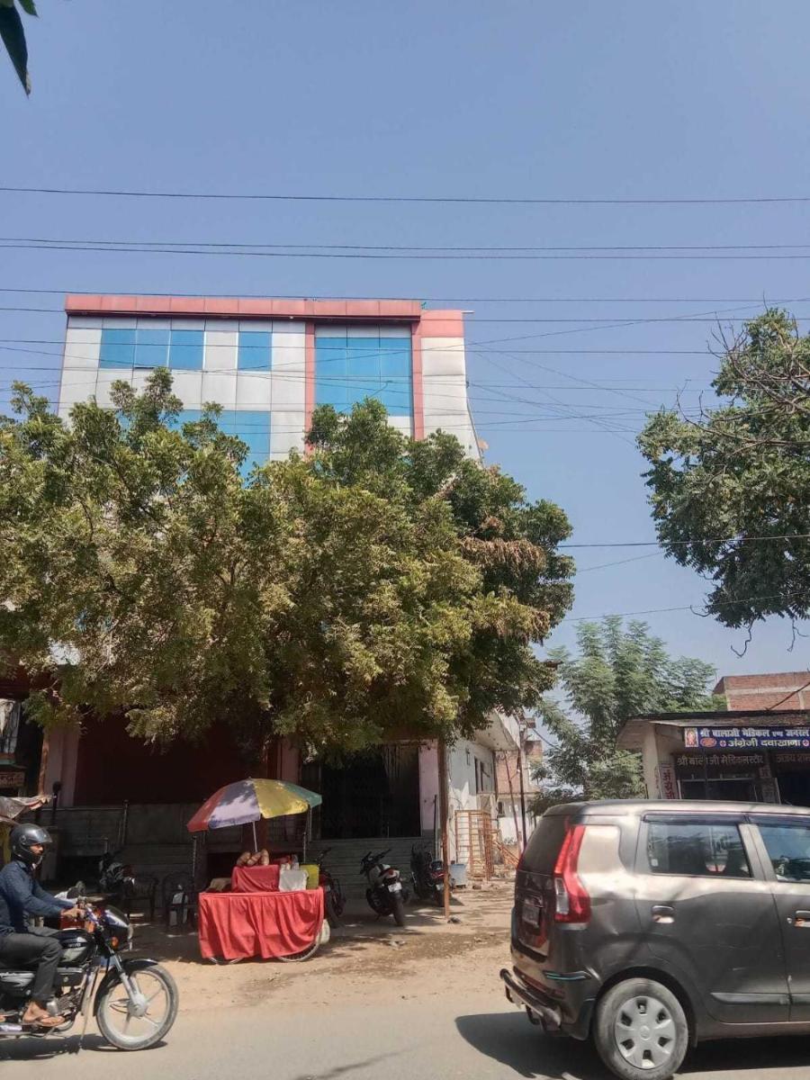 OYO Flagship Signature Hotel - Housity