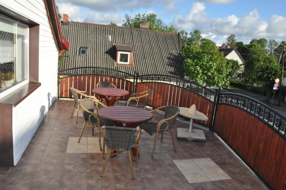 Central ?eba Suites - Housity