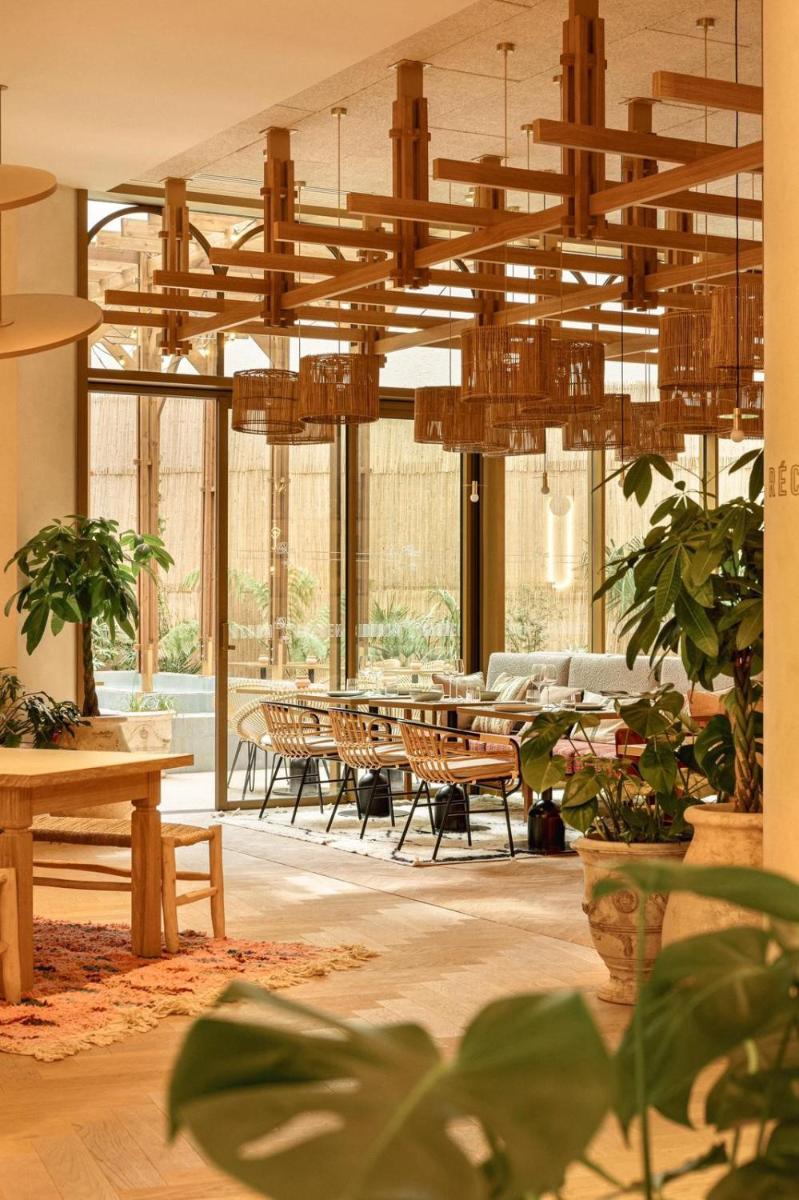 Restaurant ou autre lieu de restauration dans l'établissement Bloom House Hôtel & SPA