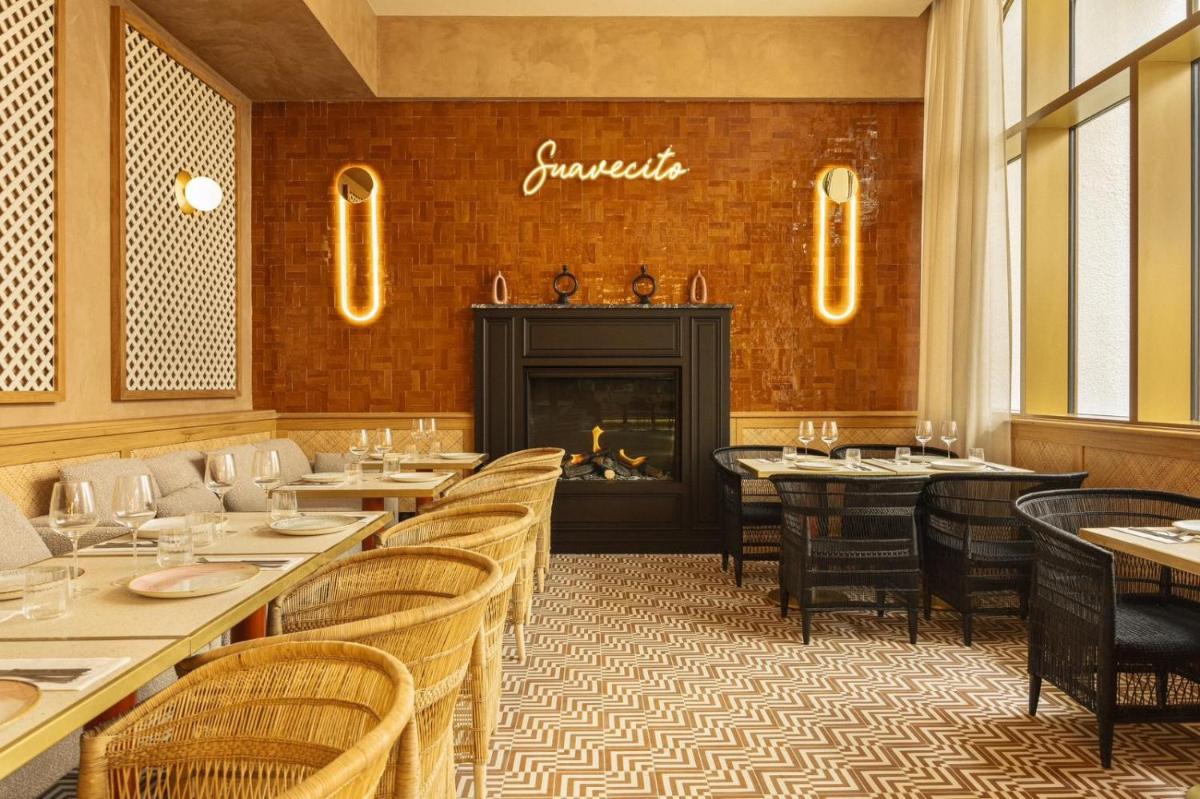 Restaurant ou autre lieu de restauration dans l'établissement Bloom House Hôtel & SPA