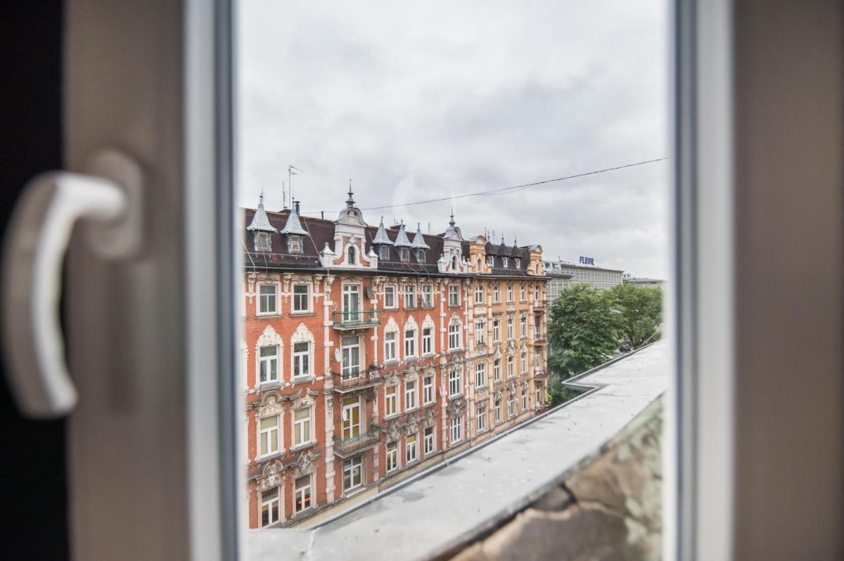Przytulny Apartament Z Wieżą - Housity