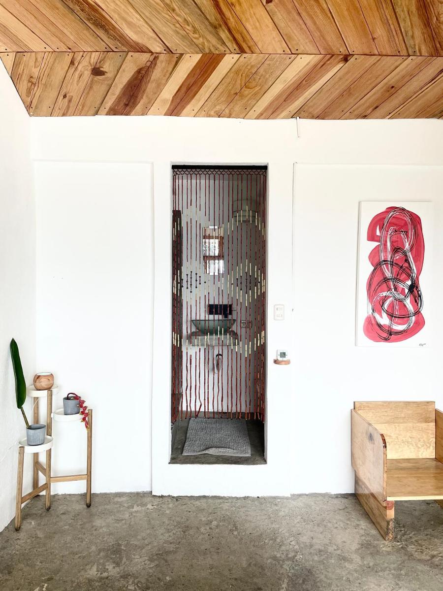 EB5 Escape-Contemporary Stay, San Marcos La Laguna #1 - Housity