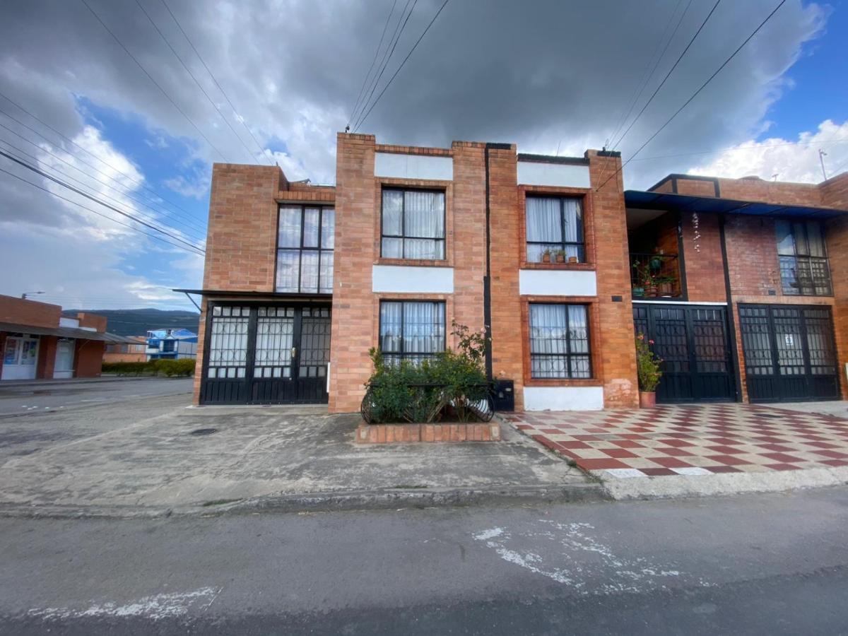 Alojamiento villa hermosa - Housity