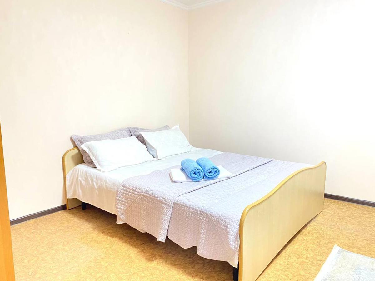 Town House, metro Raiymbek - Housity