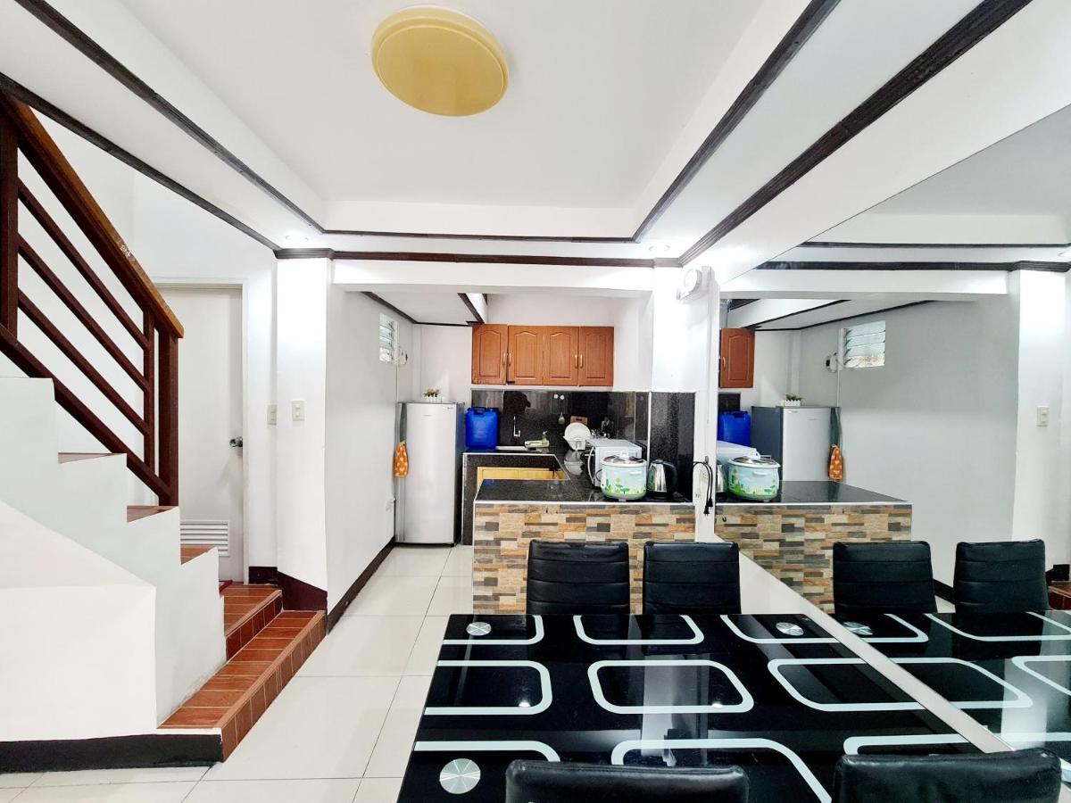 Furnished House in Calapan City Subdivision near ROBINSONS Mall L33 - Housity