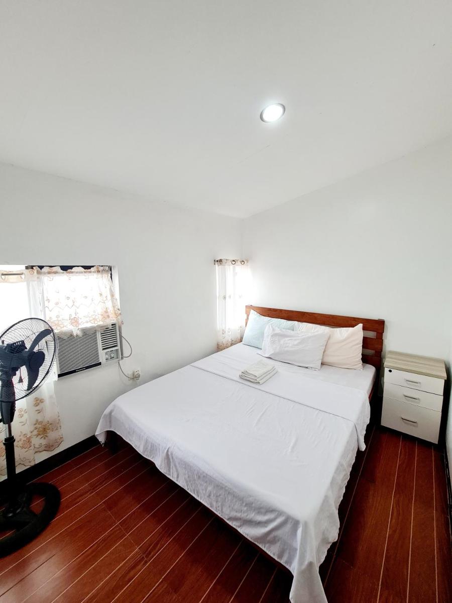 Furnished House in Calapan City Subdivision near ROBINSONS Mall L33 - Housity