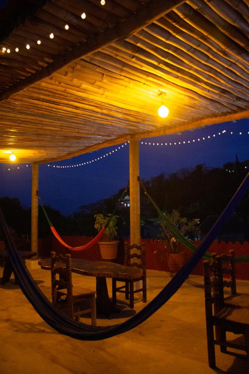 Hotel La Cabaña - Housity