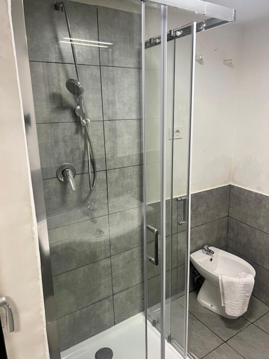 700mt to station Venezia,free parking, shuttle airport Via Napoli 71 - Housity