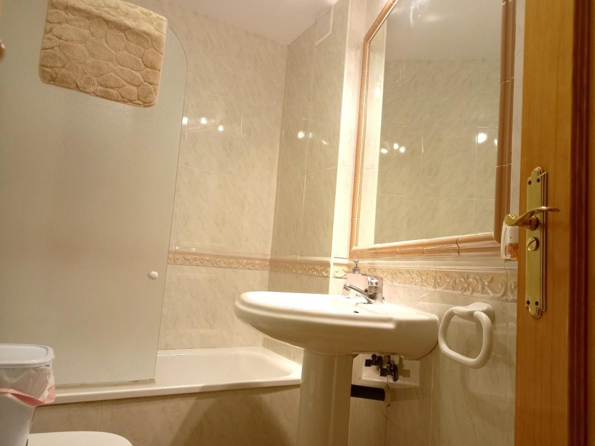 Charming House in Cazorla with Mountain View - Housity