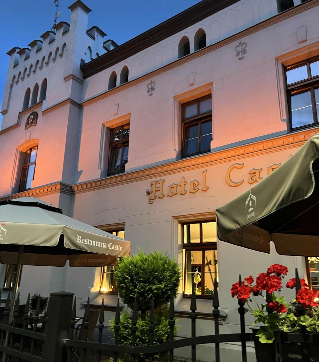 Hotel i Restauracja Castle - Housity
