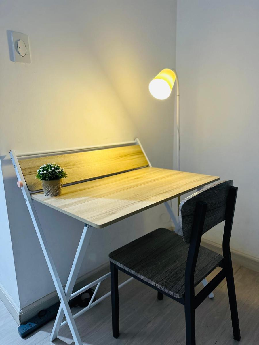 Taguig Cozy 1 bedroom with Balcony in Grace Residences Near Bgc - Housity