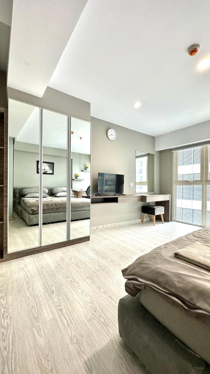 Suitetrails - Grand Jati Junction / Mike's Apartment / 94m2