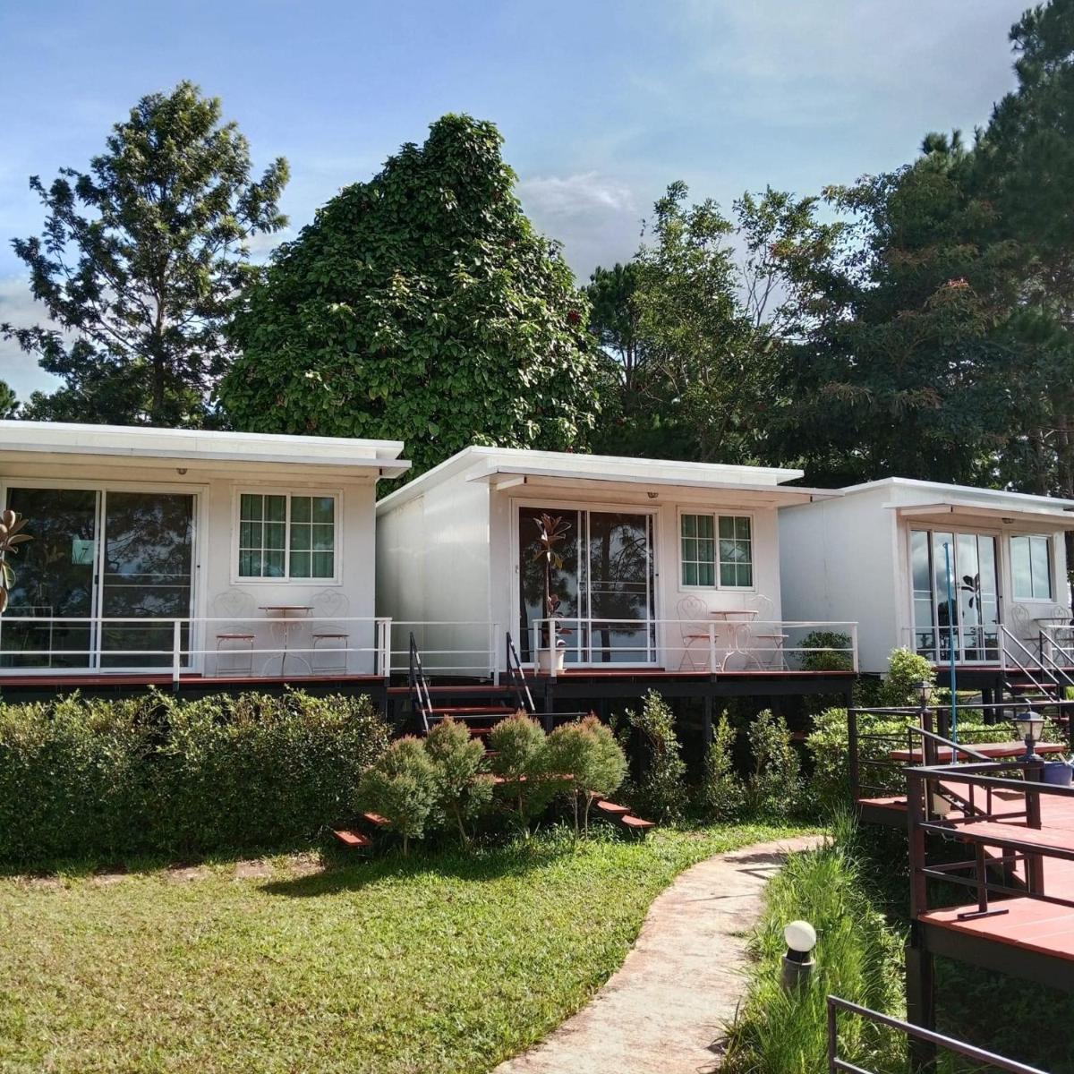 White house at ekhaakh inaichdhill ekhaakh - Housity