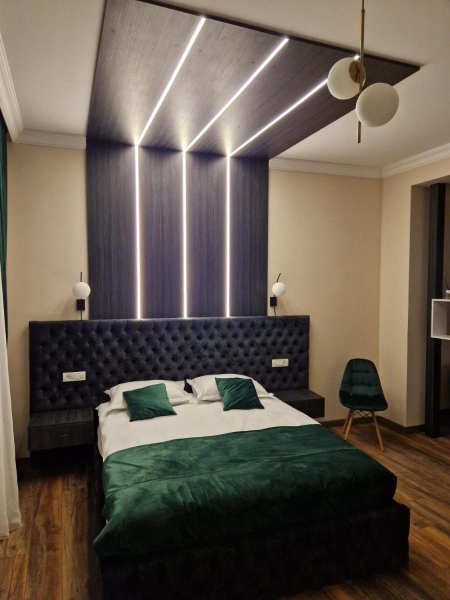 Bizi House Accommodation - Housity