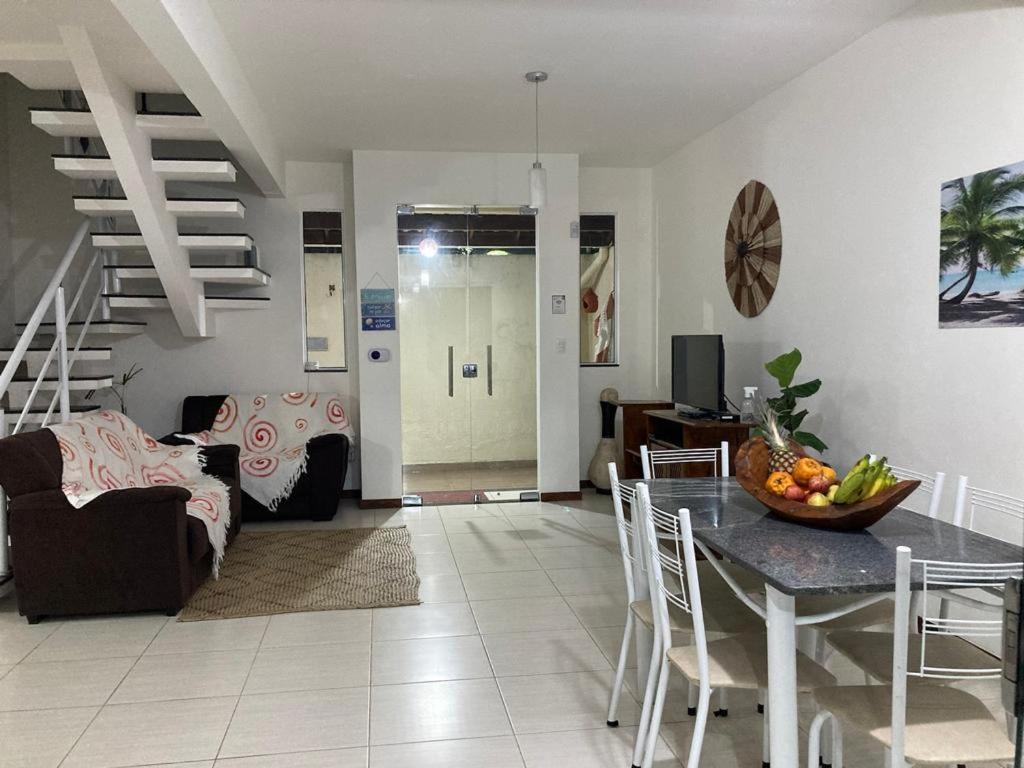Casa Brisas Arembepe - arejada e aconchegante - litoral norte da Bahia - WiFi - Housity