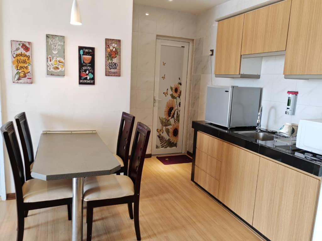 Suitetrails - Homestay Melaka at Mahkota Hotel - unit 3093 - FREE Wifi & Parking