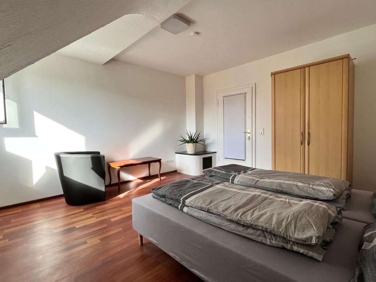 Gästezimmer Limburg City - Housity