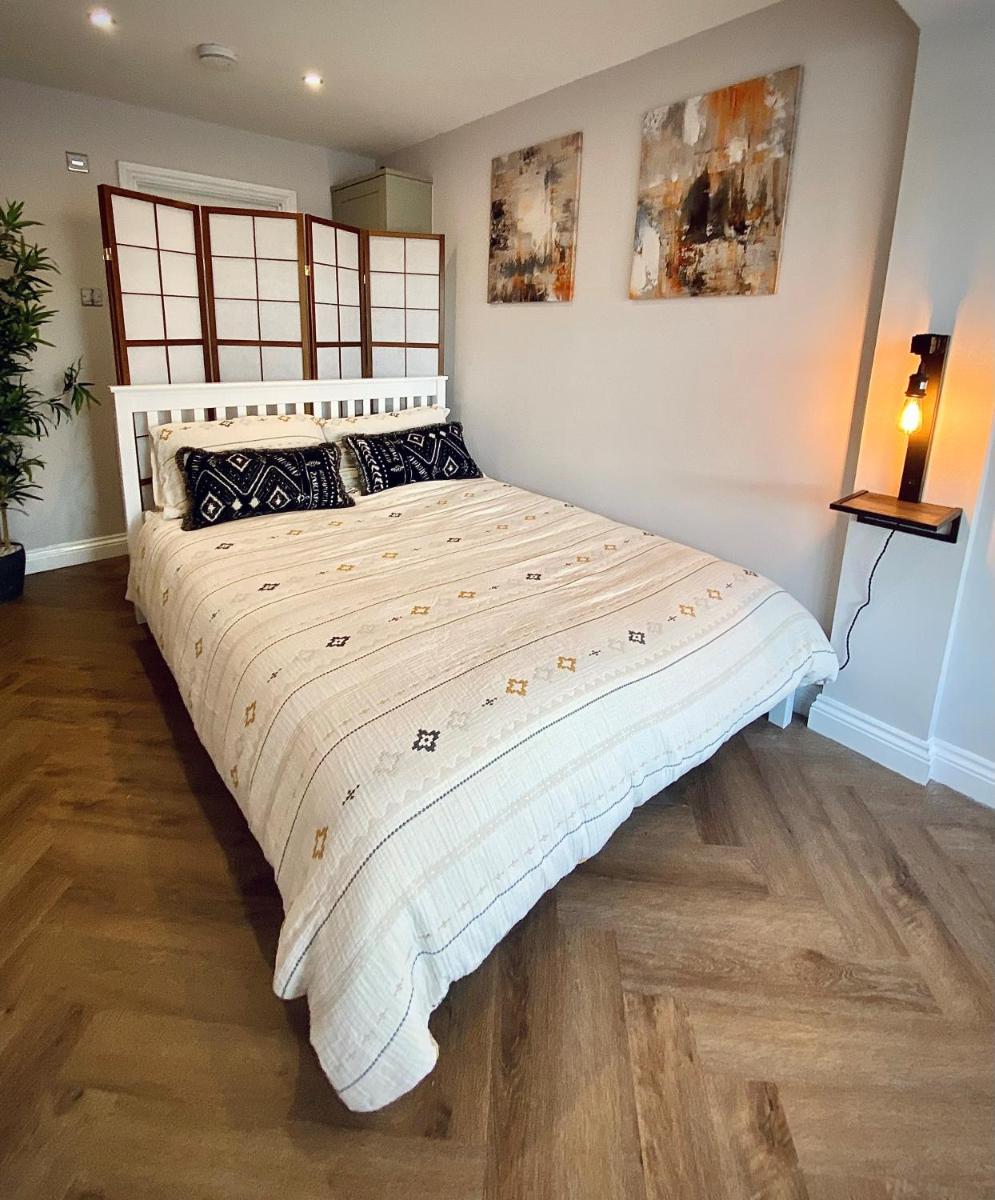 Spacious, Durham City Retreat - Housity