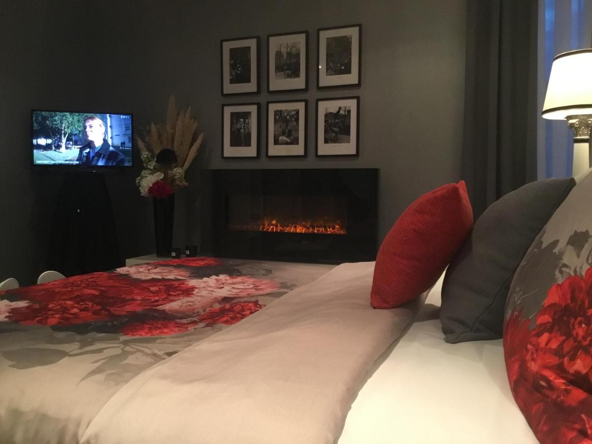 Suite Couture - Housity
