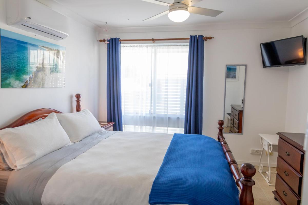 Shabby Chic Shack - 2 bedroom Beach Cottage - Housity