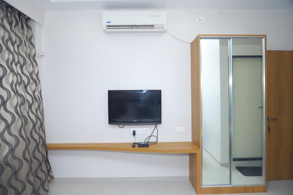 Hotel Vishwas - Housity