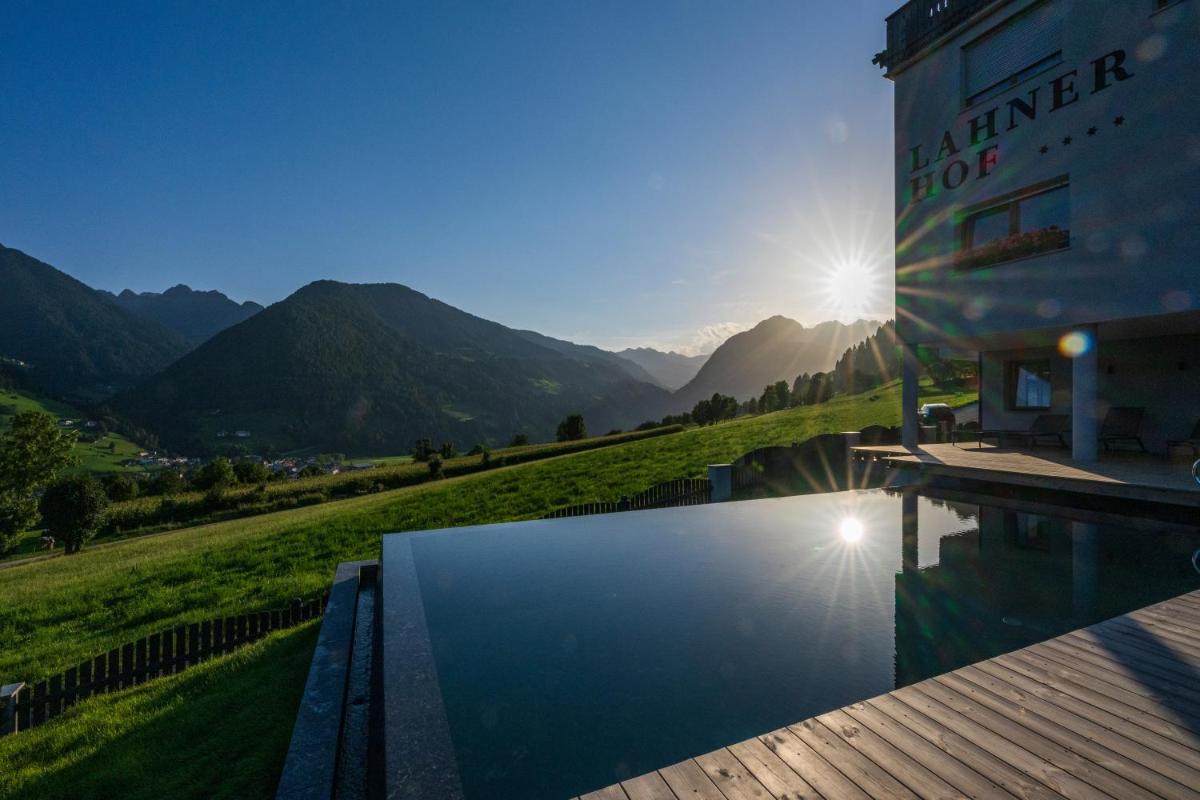 Hotel Lahnerhof - Housity