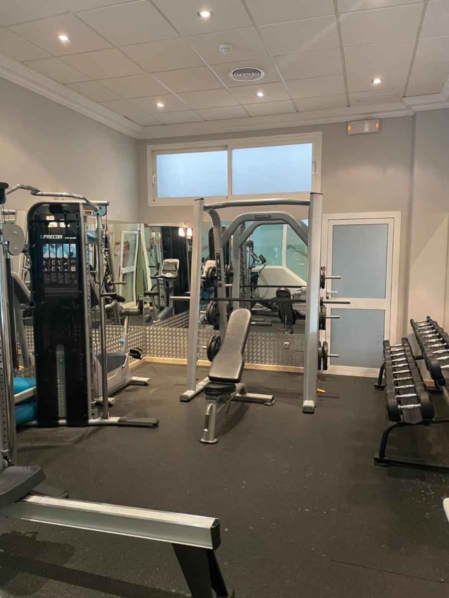 Gimnasio o instalaciones de fitness de El Oceano Beach Hotel Adults only recommended
