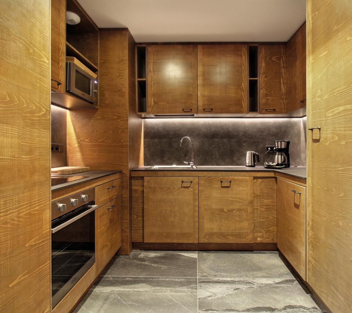 Cuisine ou kitchenette dans l'établissement Pure Montagne Resort & Spa