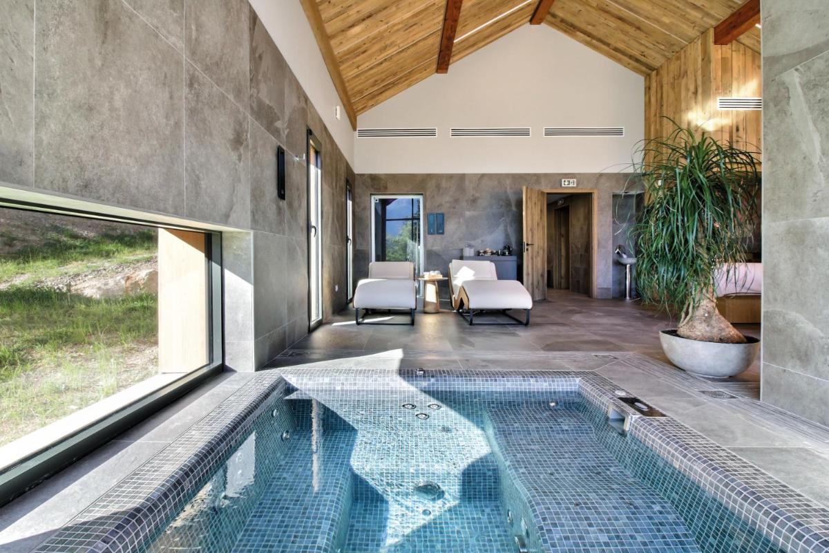 Pure Montagne Resort & Spa - Housity