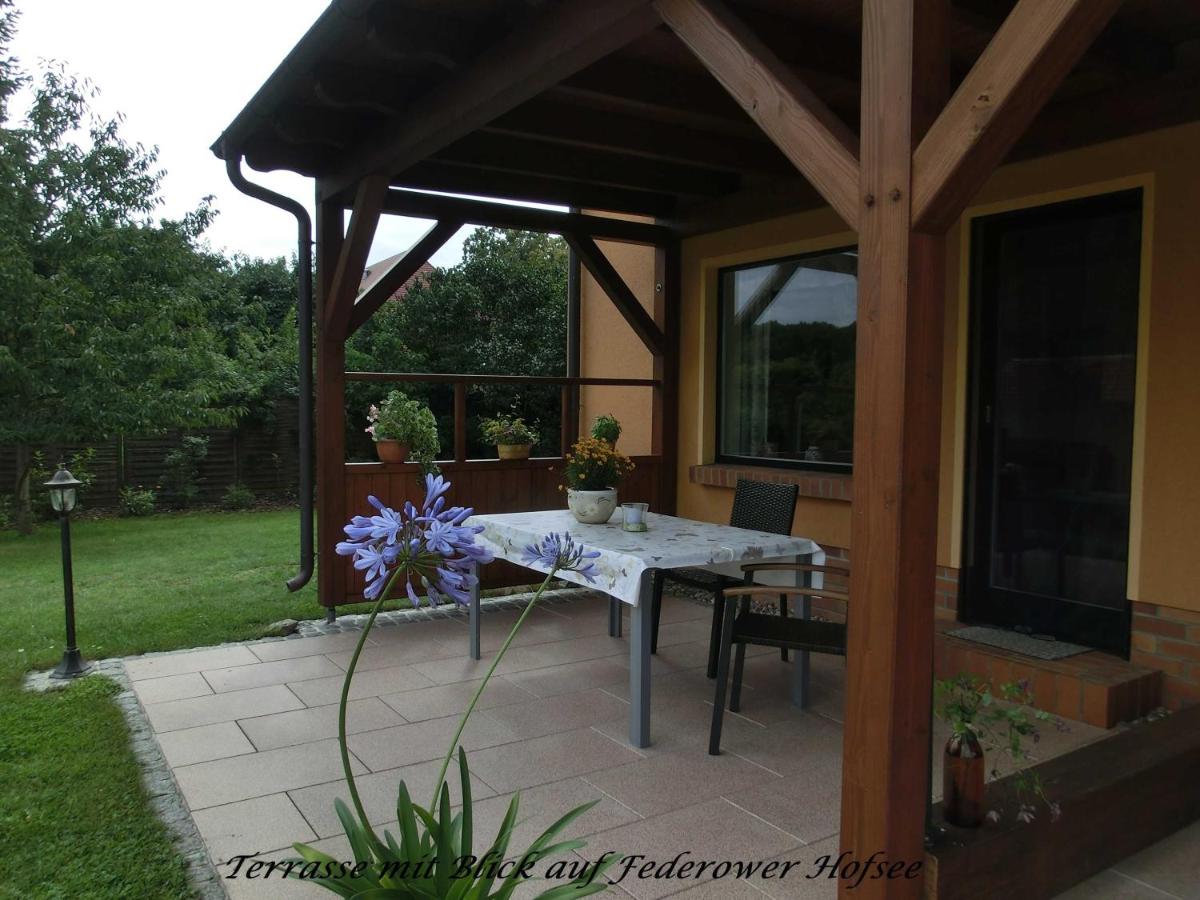 Ferienwohnungen am Federower Hofsee - Housity