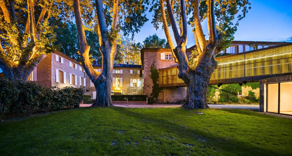 Jardin de l'établissement Moulin de Vernègues Hôtel & Spa