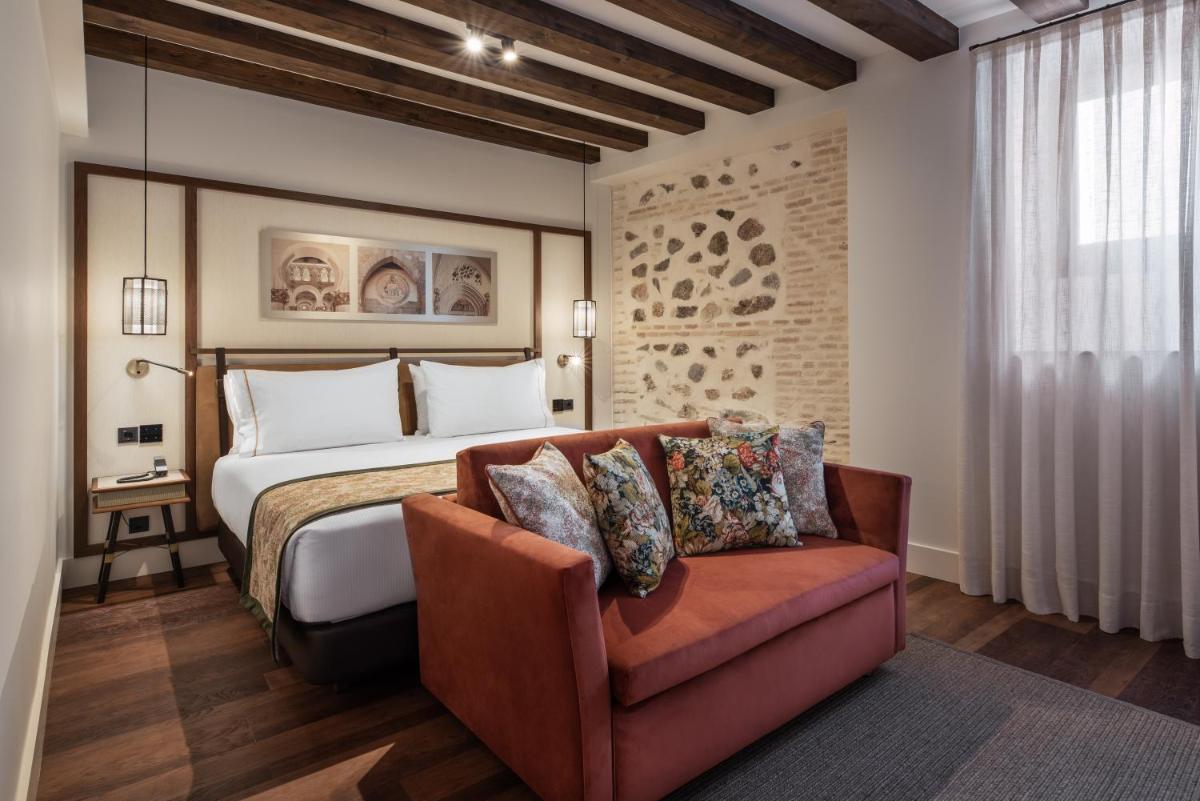 Cama o camas de una habitación en Áurea Toledo by Eurostars Hotel company