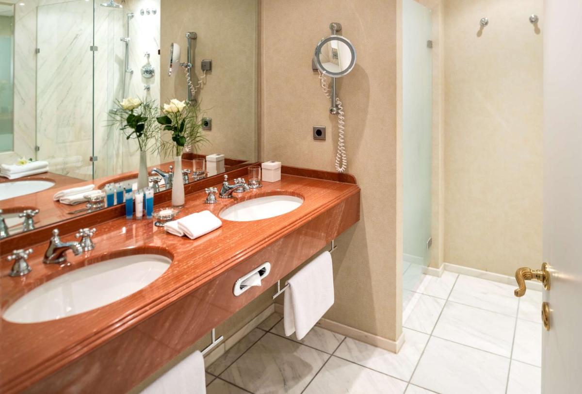 Ein Badezimmer in der Unterkunft Parkhotel Bremen – ein Mitglied der Hommage Luxury Hotels Collection