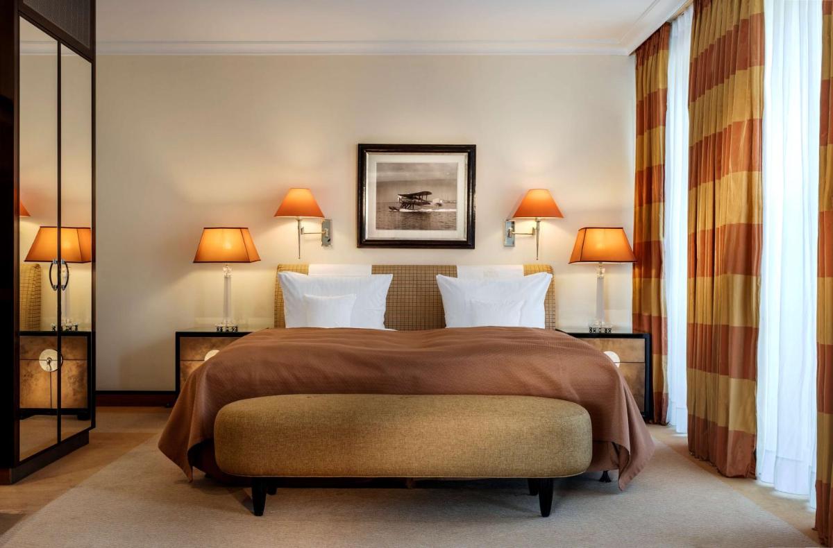 Ein Bett oder Betten in einem Zimmer der Unterkunft Parkhotel Bremen – ein Mitglied der Hommage Luxury Hotels Collection
