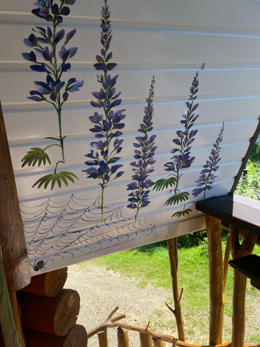 Lavender House - Housity