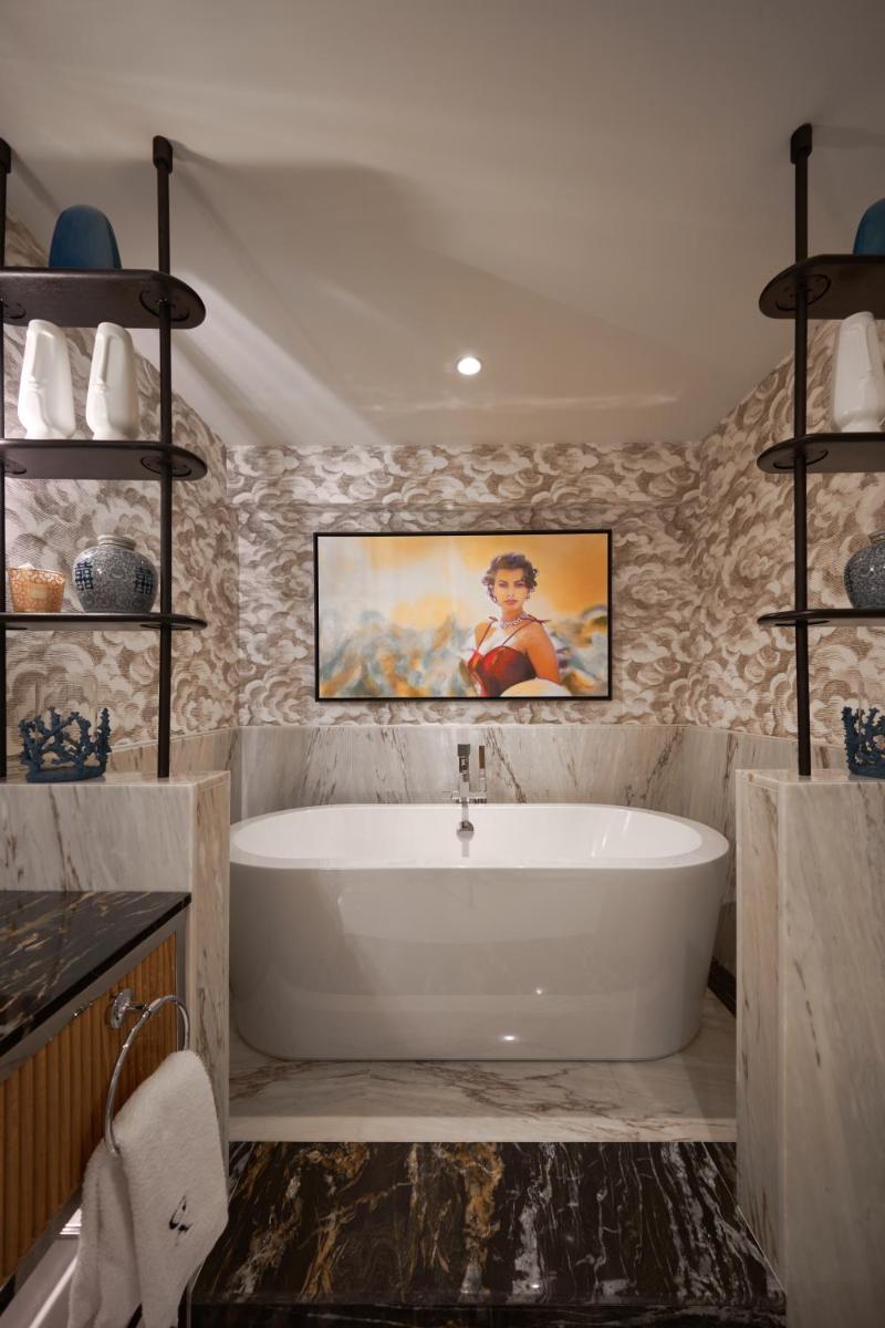 Uma casa de banho em GA Palace Hotel & Spa, a XIXth-Century Villa