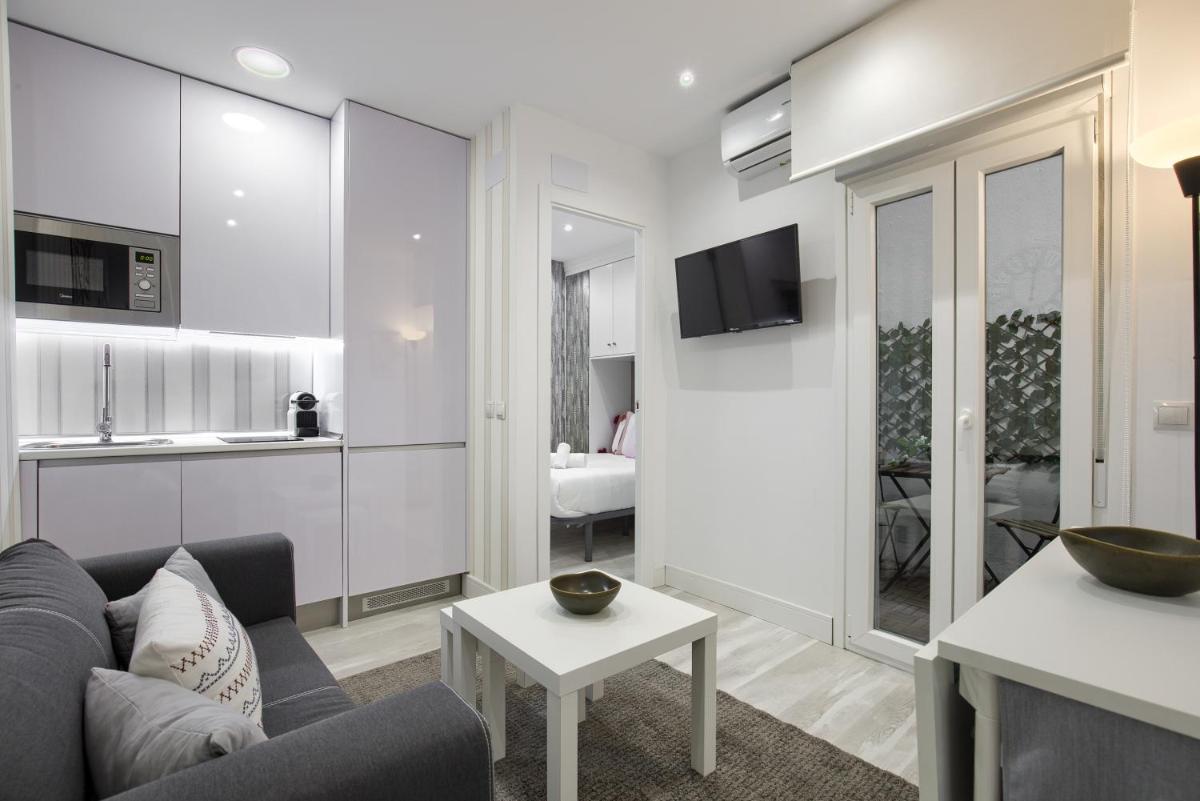 Charming Plaza del Dos de Mayo - Housity