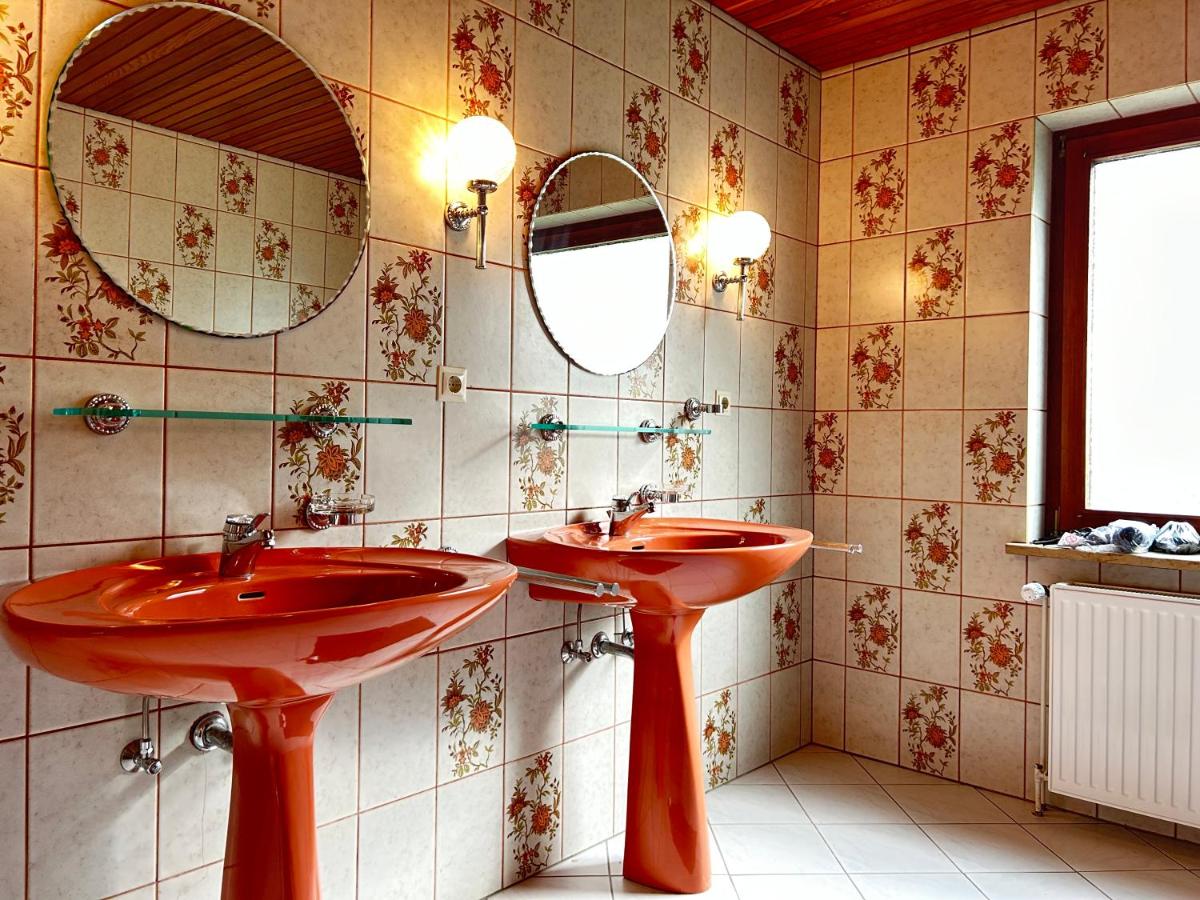 Four Bedroom Apartment In Großhansdorf, Sieker Landstraße 163 - Housity