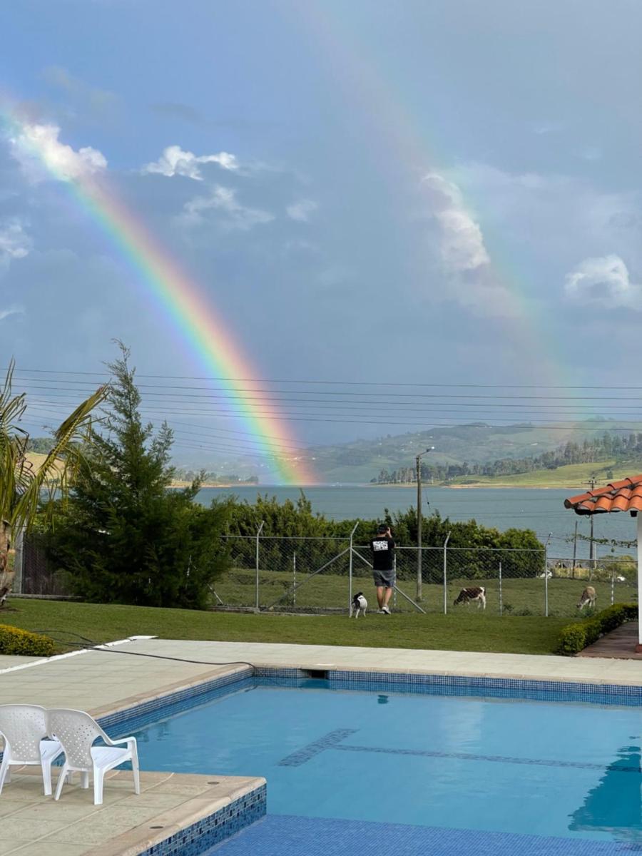 Lake House Calima II - Housity