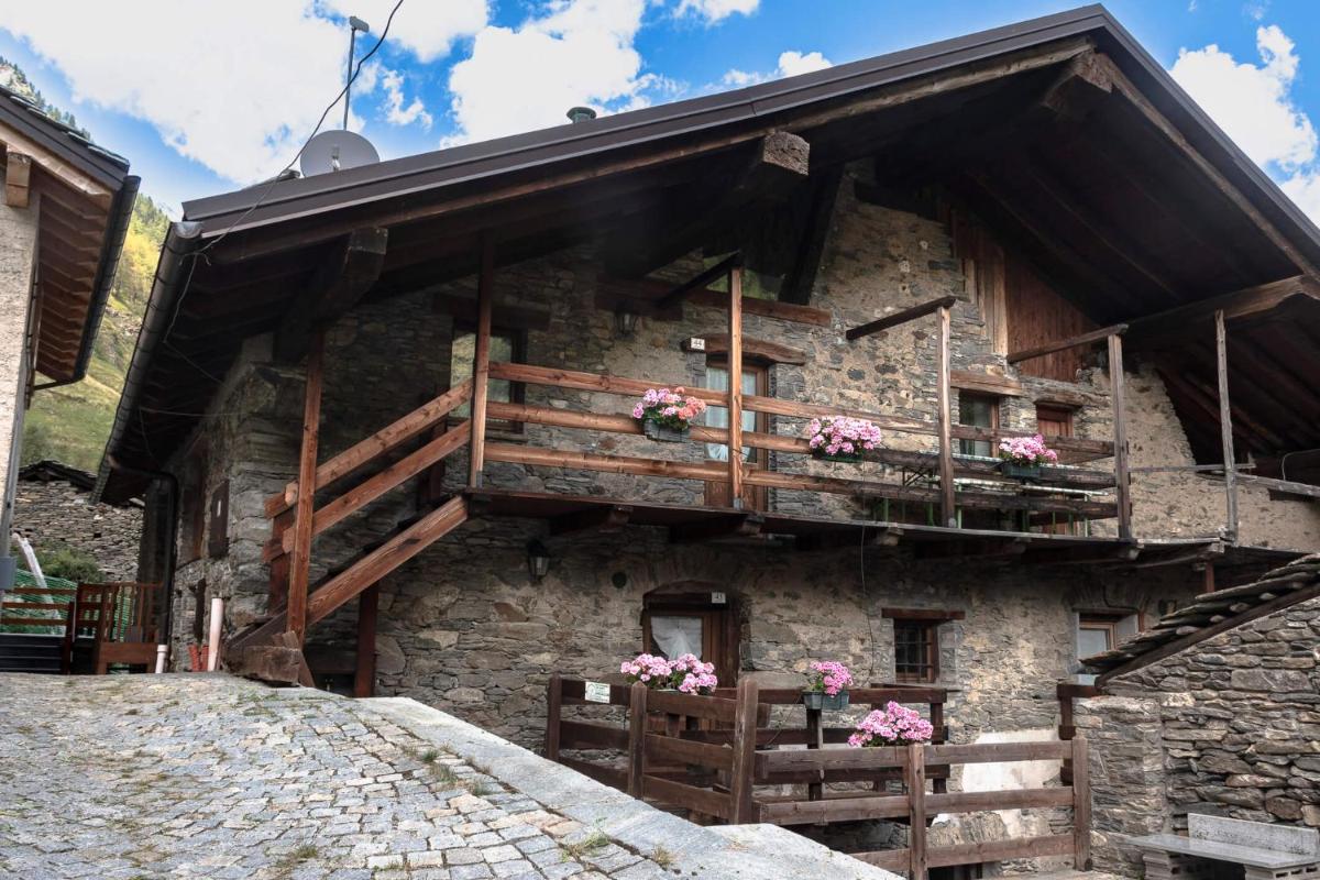 Case Gran Paradiso Villaggio Melignon - Housity