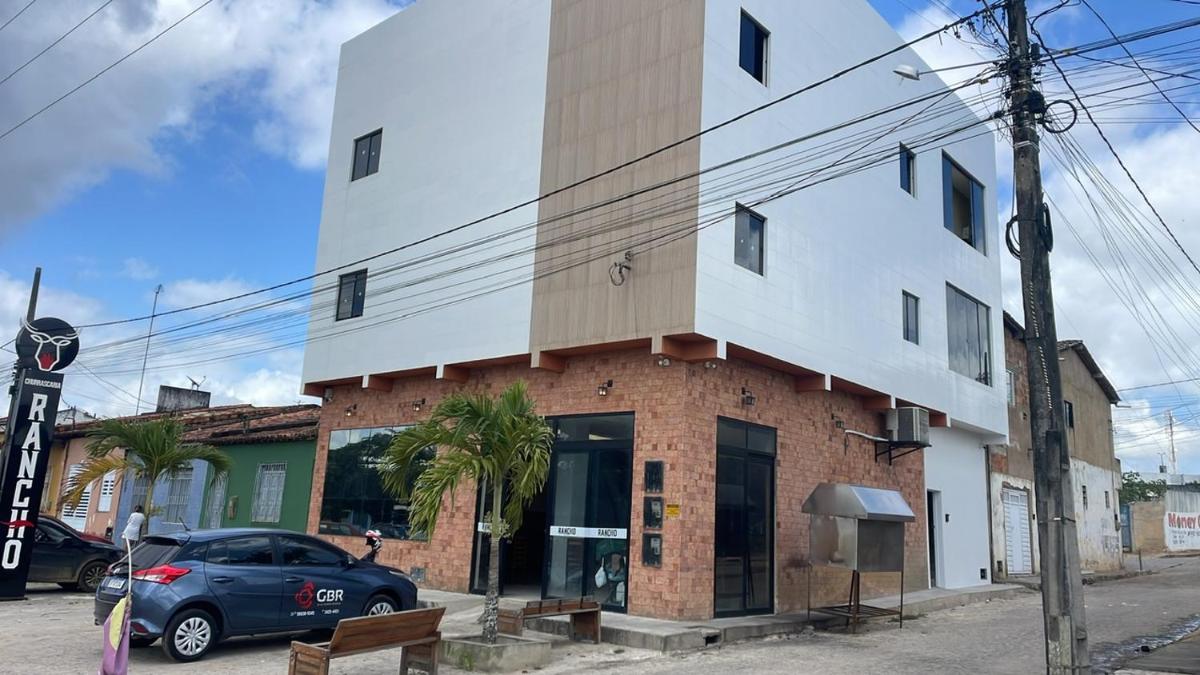 Rancho flats suits - Housity