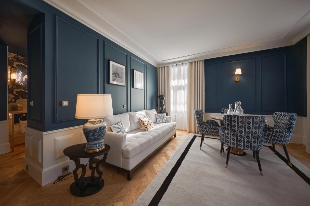 Uma área de estar em GA Palace Hotel & Spa, a XIXth-Century Villa