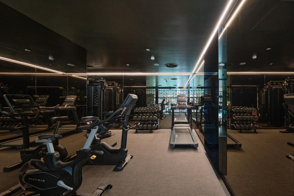 O centro de fitness e/ou as comodidades de fitness de GA Palace Hotel & Spa, a XIXth-Century Villa
