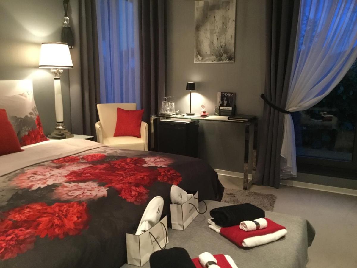 Suite Couture - Housity