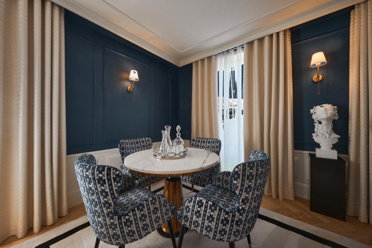 Uma área de estar em GA Palace Hotel & Spa, a XIXth-Century Villa