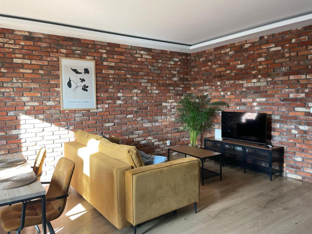 Apartamenty całoroczne - Housity